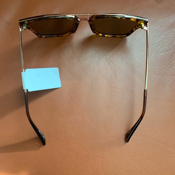 Sunglasses - Picture 4 of 4